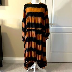 High low hemmed dress